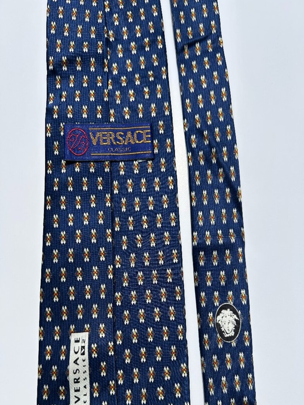 Versace Classic V2 Silk Tie – Geometric Pattern – 58" Length – Made in Italy